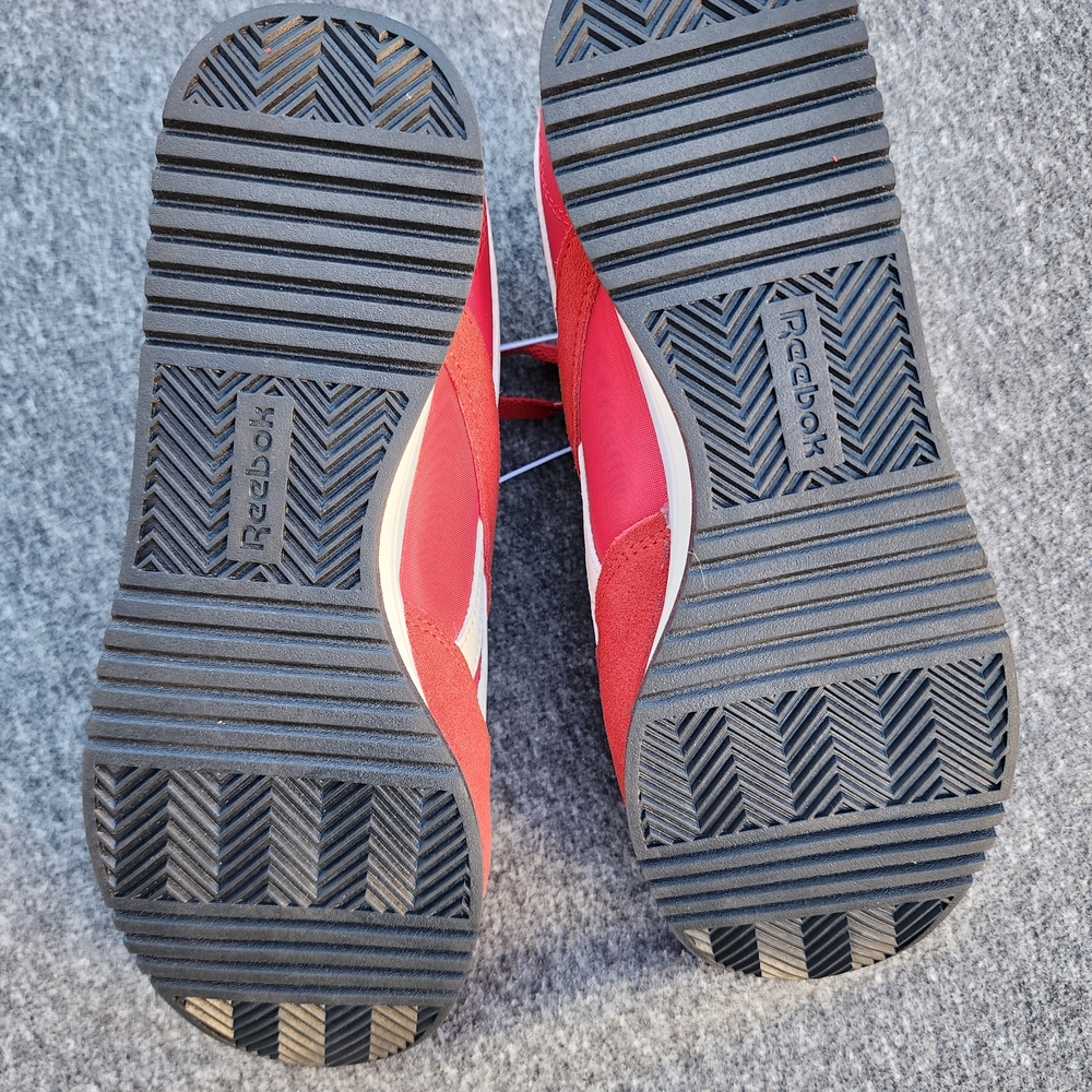 Reebok Red and White Retro Runner Sneakers R400 - Picture 4 of 6